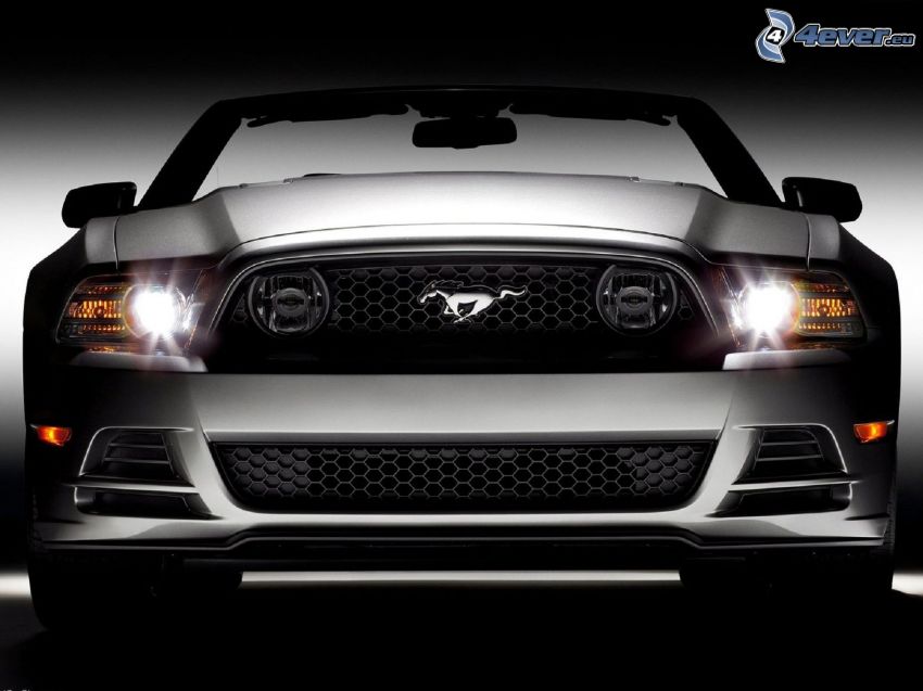 Ford Mustang GT, Vorderteil