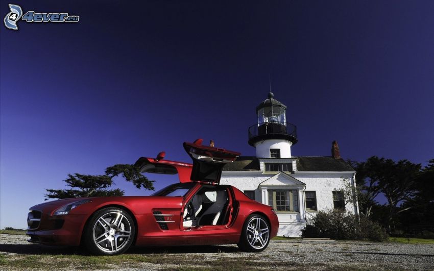 Mercedes-Benz SLS AMG, Leuchtturm
