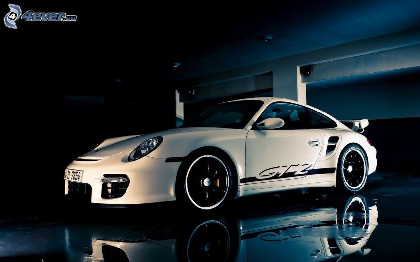 Porsche 911 GT2, Spiegelung