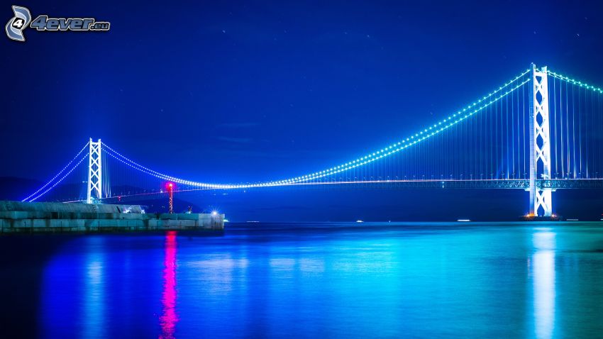 Akashi Kaikyo Bridge, beleuchtete Brücke, Nacht