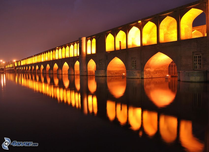 Khaju Bridge, beleuchtete Brücke, Nacht