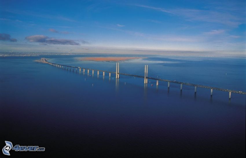Øresund Bridge, Meer