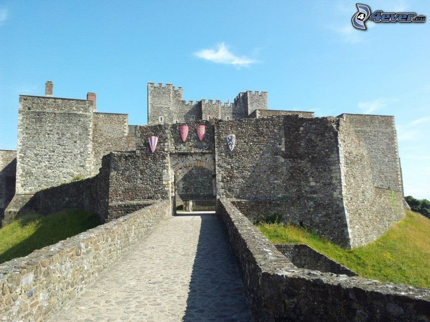 Dover Castle, Tor