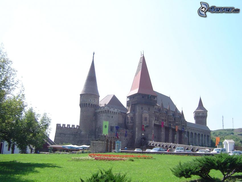 Hunyad, Burg