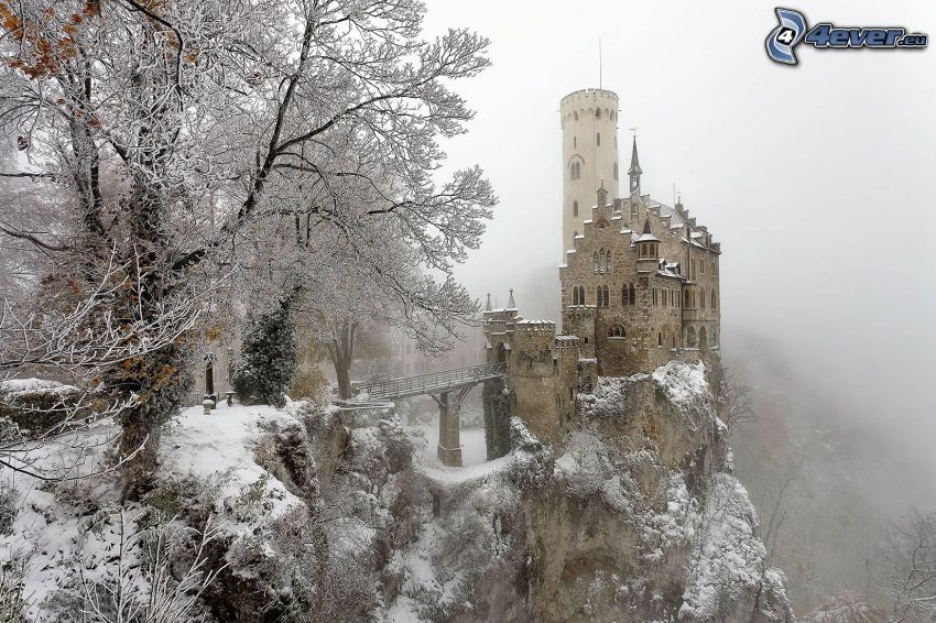 Lichtenstein Castle, verschneite Landschaft