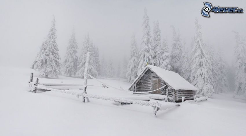 schneebedeckte Hütte, Russland