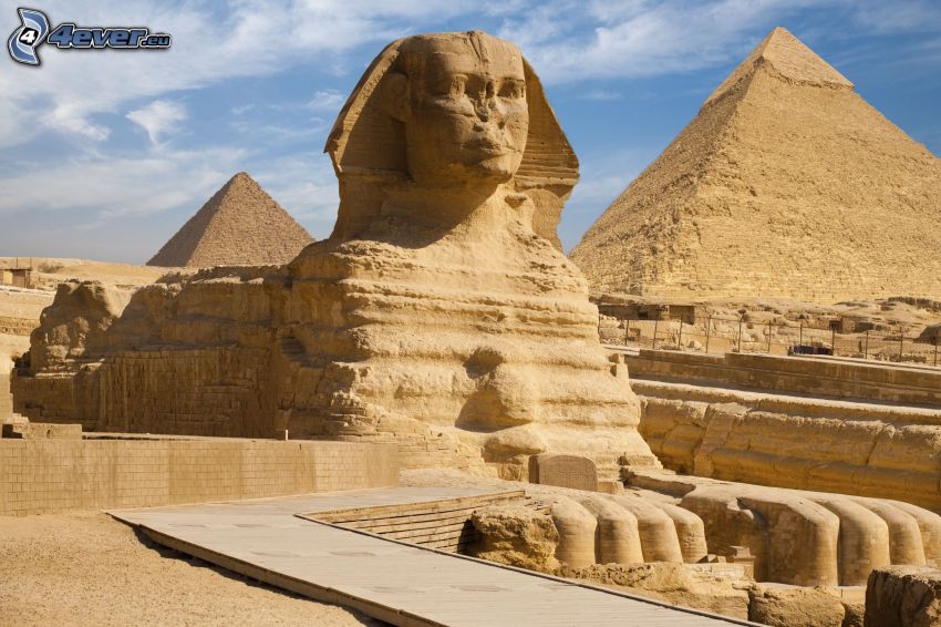 Sphinx, Pyramiden