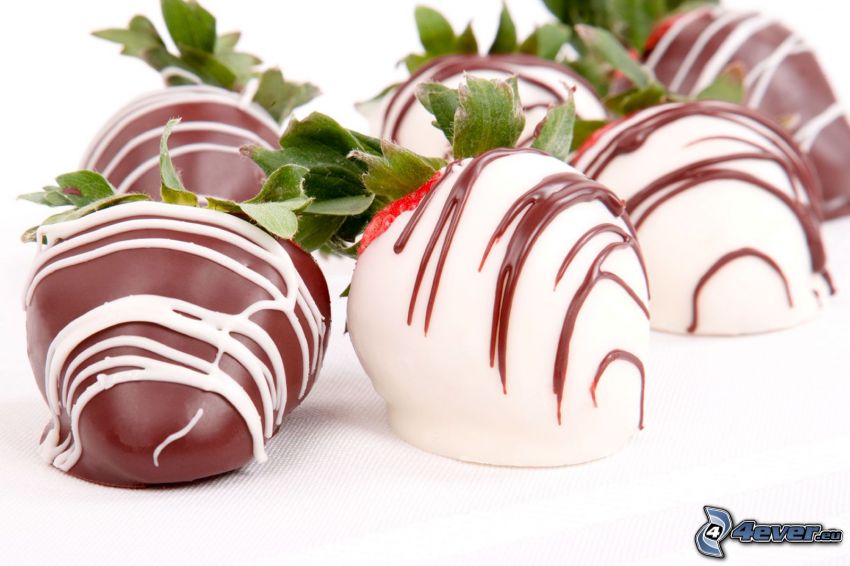 Schokolade überzogene Erdbeeren, Schwarze und weiße Schokolade