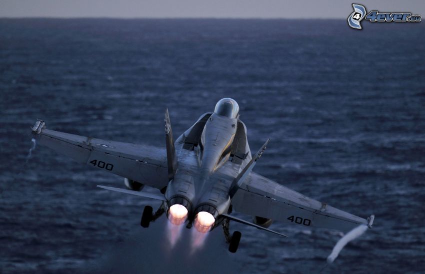 F-15 Eagle, Meer