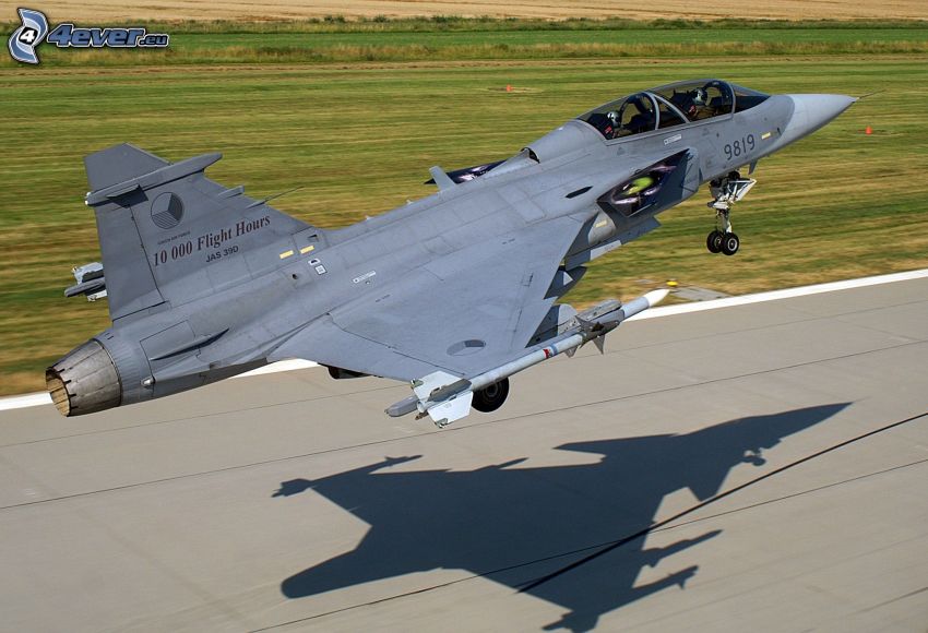 Saab JAS 39 Gripen, Start