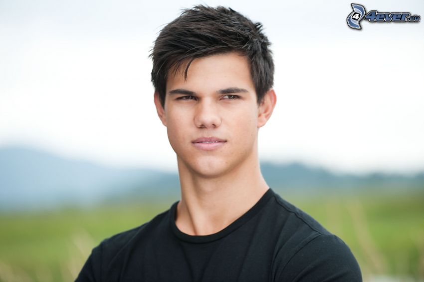 Taylor Lautner