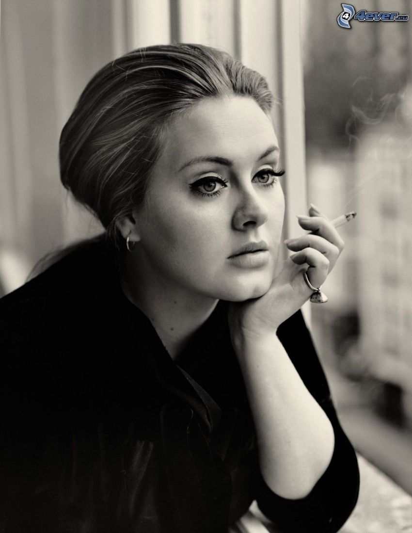 Adele, Rauchen, Mädchen mit einer Zigarette, Schwarzweiß Foto