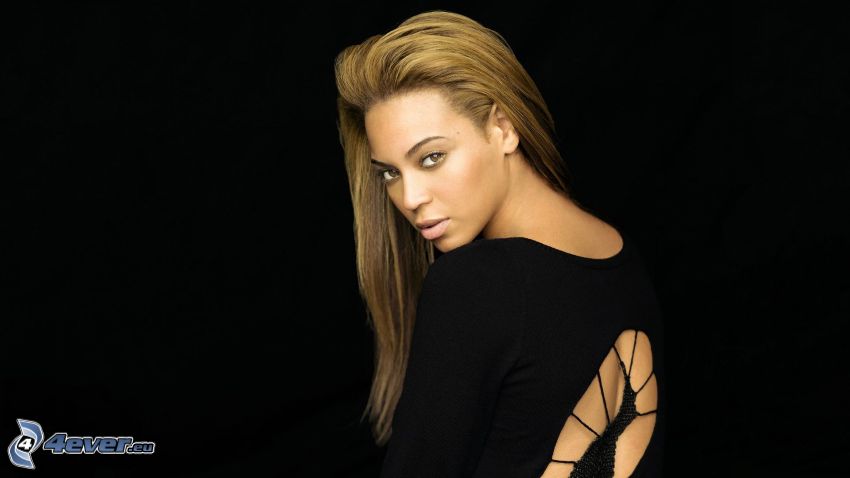 Beyoncé Knowles, schwarzes Kleid