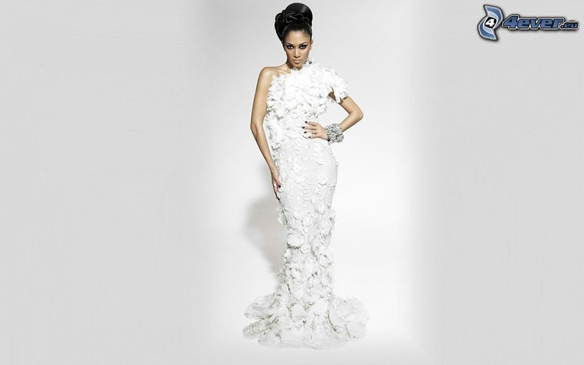 Nicole Scherzinger, weißes Kleid