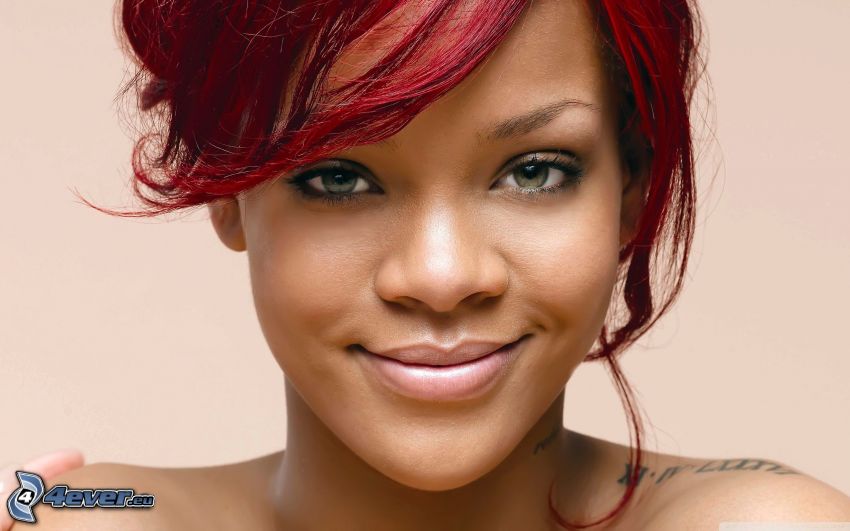 Rihanna, rote Haare