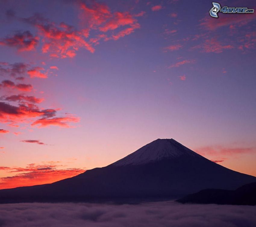 Vulkan, nach Sonnenuntergang