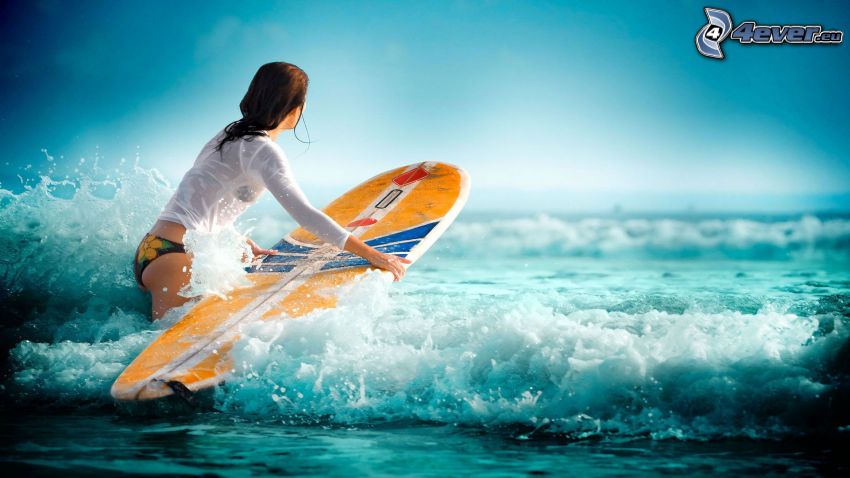 Surfen, Wellen, Frau im Meer