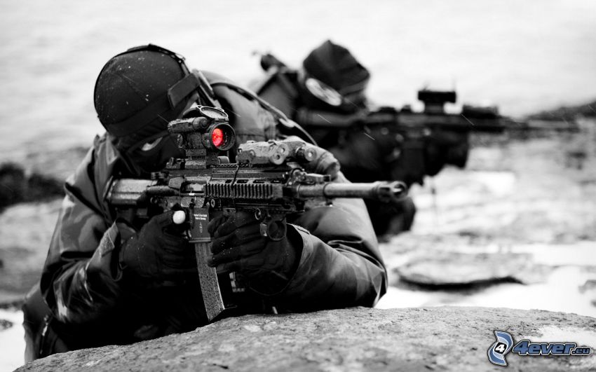Soldat mit einem Gewehr, sniper
