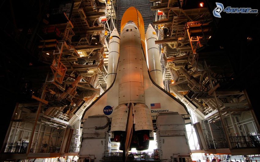 Space Shuttle Discovery, NASA Vehicle Assembly Building