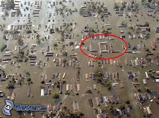 LOL, Hochwasser, Überschwemmung, Häuser