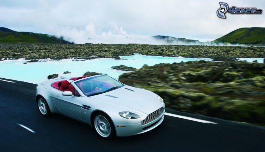 Aston Martin V8 Vantage, cabriolet, fart