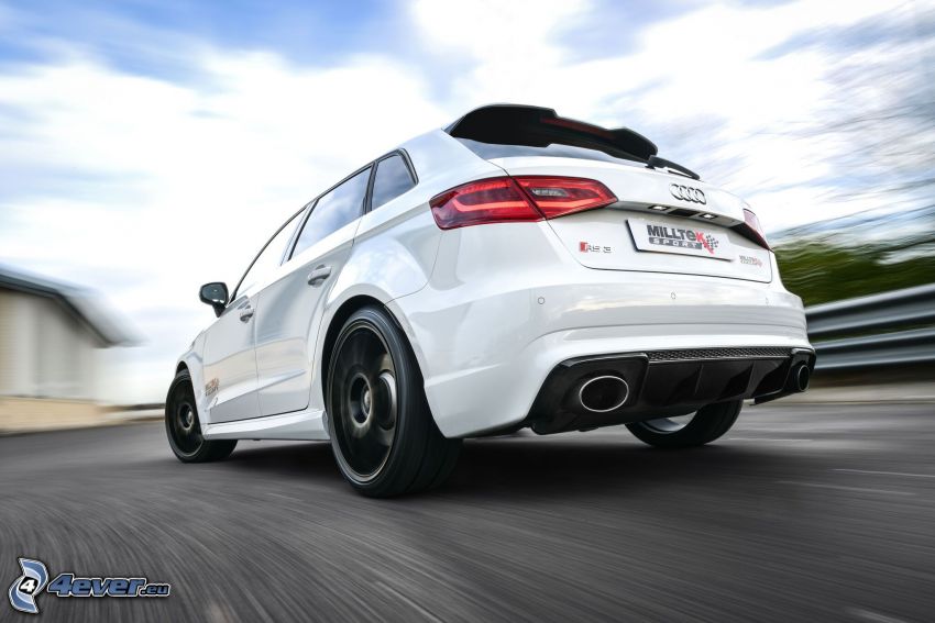 Audi RS3, fart