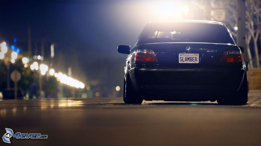 BMW E38, natt