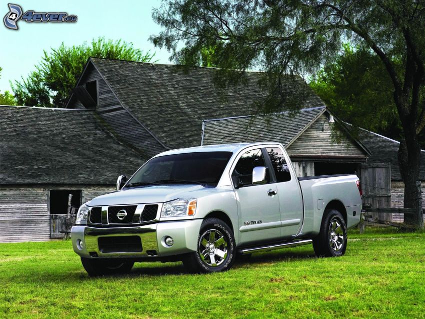 Nissan Titan, pickup truck, stuga