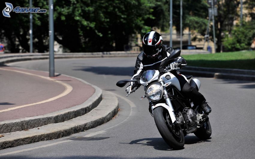Ducati, motorcykelförare, väg