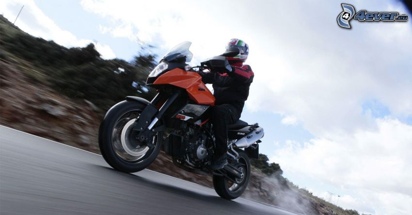 KTM 990, motorcykelförare, fart