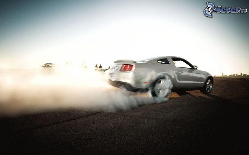 Ford Mustang, burnout, rök
