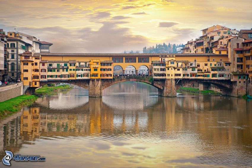 Ponte Vecchio, Florence, sol bakom molnen, Arno, flod, bro