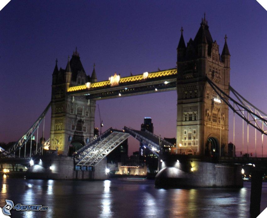 Tower Bridge, natt