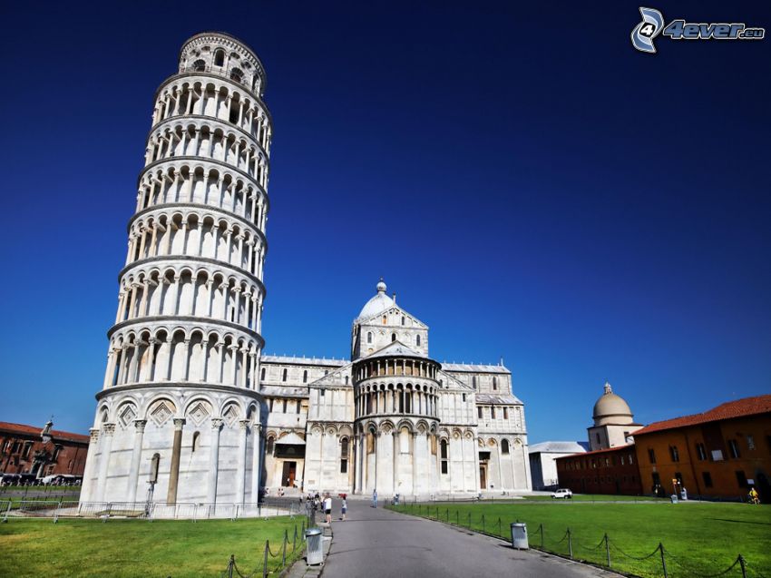 Lutande tornet i Pisa, Baptisteriet i Pisa
