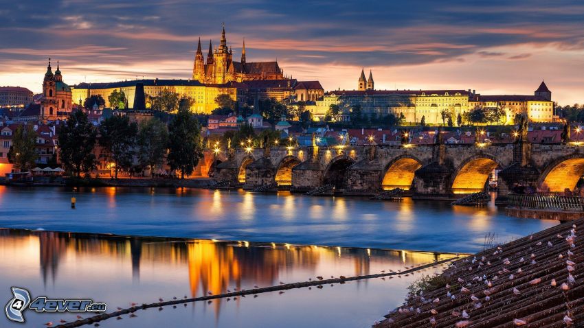Prag, Prags slott, Karlsbron, kvällsstad, Vltava
