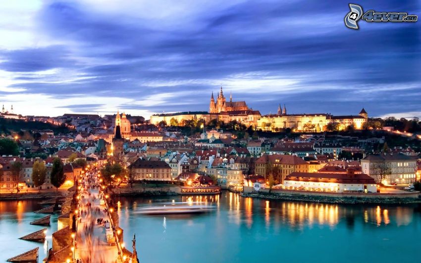 Prag, Prags slott, kvällsstad, Vltava