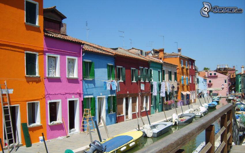 Venedig, färgglada hus