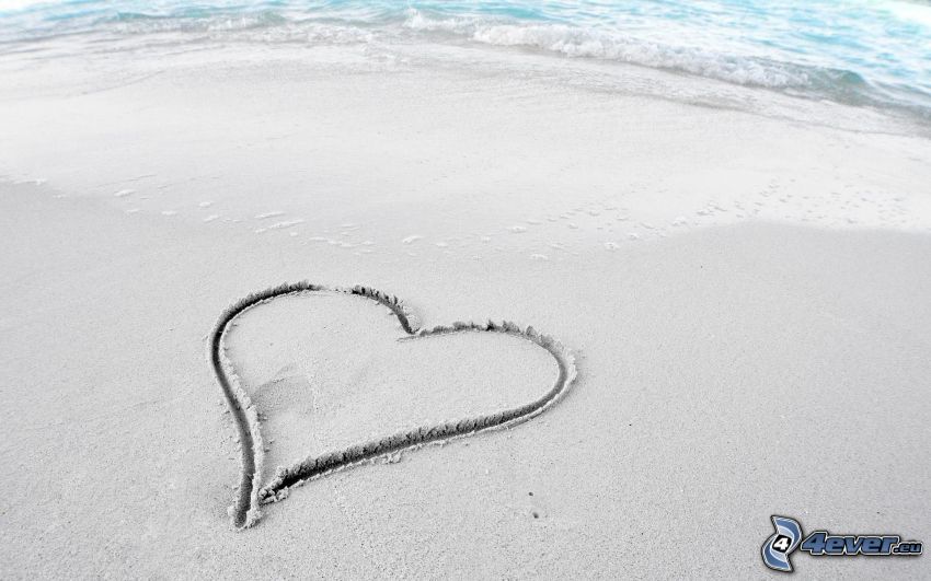hjärta i sand