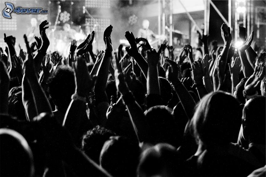folkmassa, händer, svartvitt foto