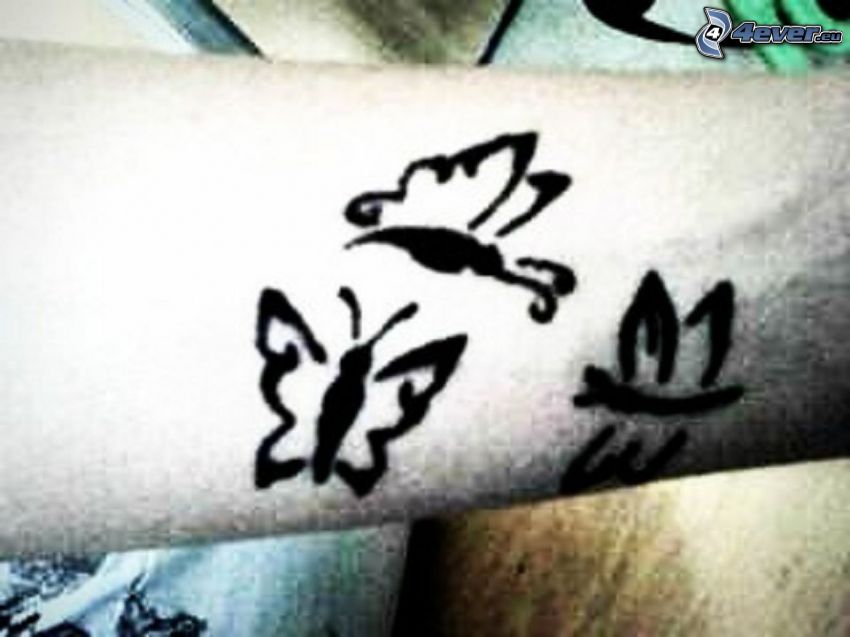 tatuering med fjärilar, hand