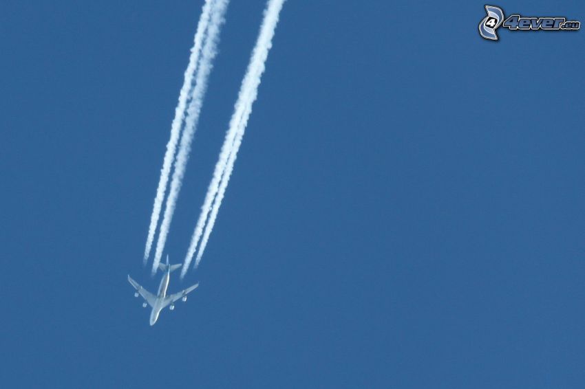 Boeing 747, kondensationsspår