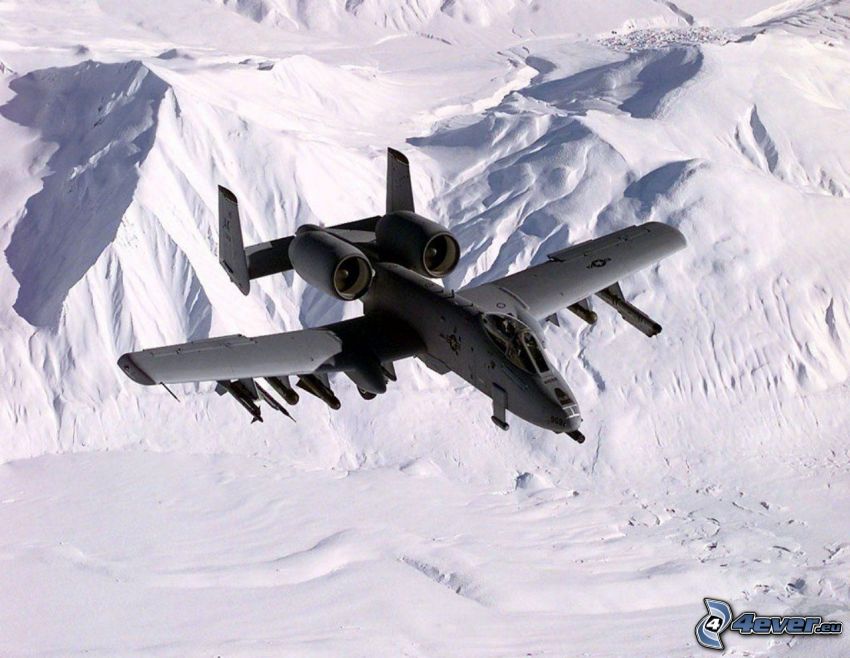 A10 Warthog, snöiga kullar