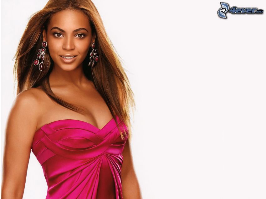 Beyoncé Knowles, rosa klänning
