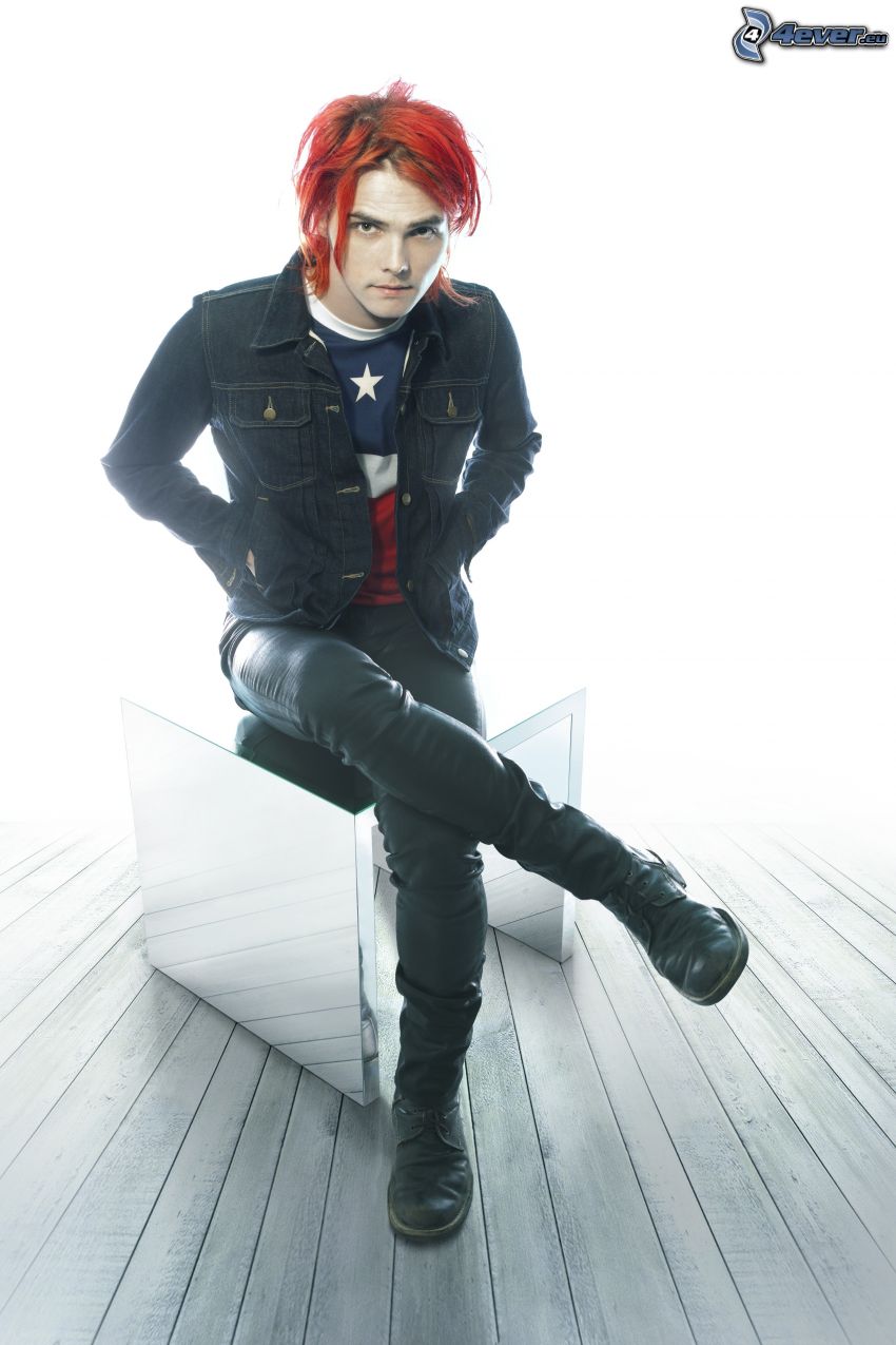 Gerard Way, rött hår