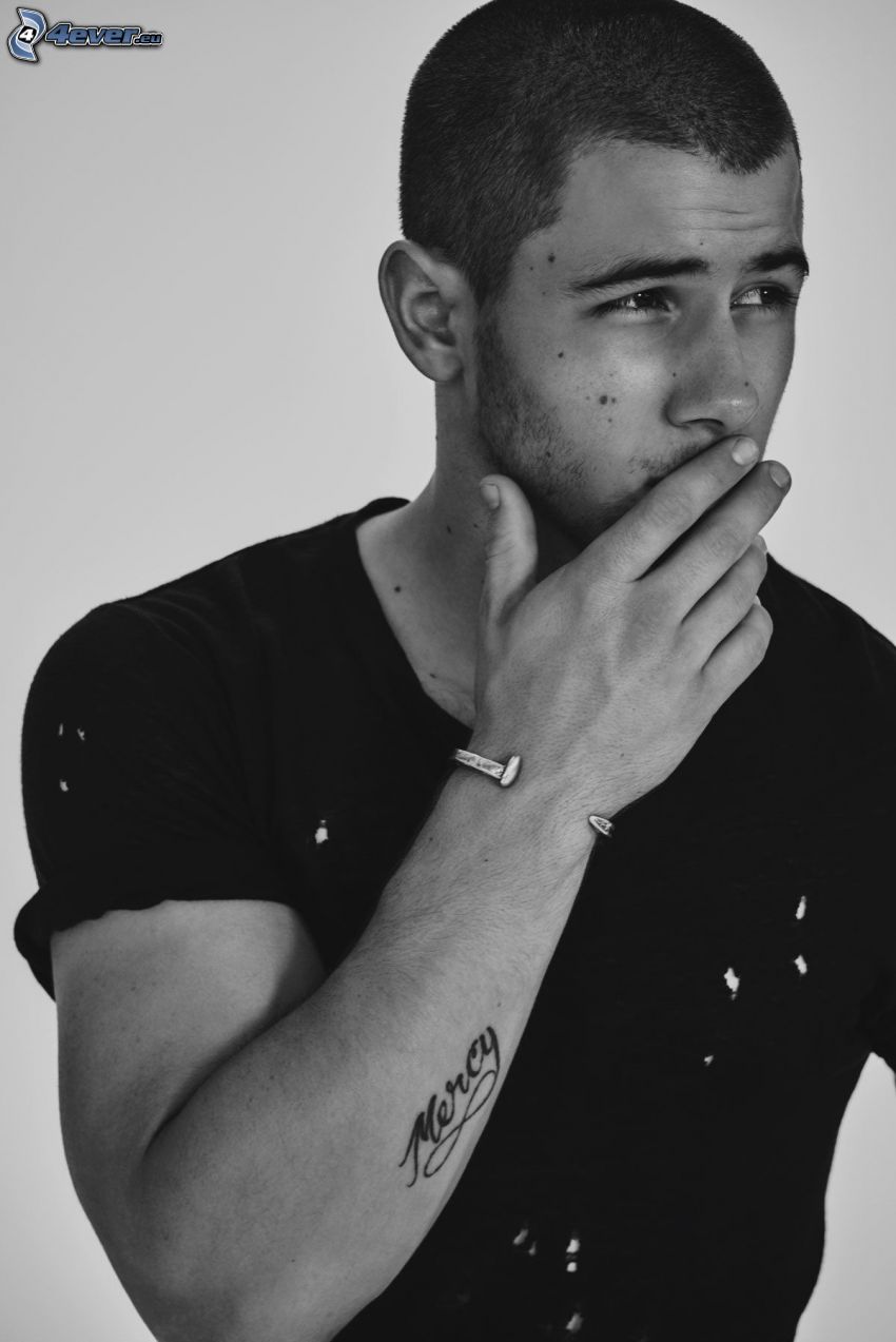 Nick Jonas, svartvitt foto