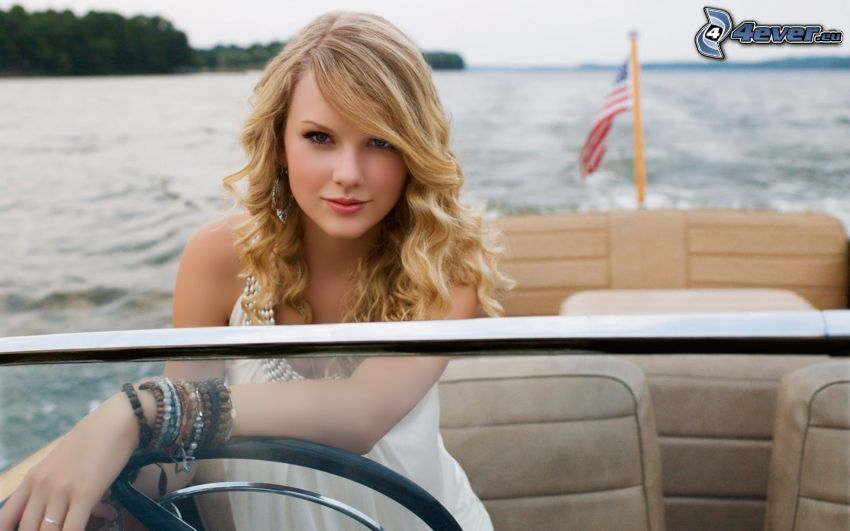 Taylor Swift, båt