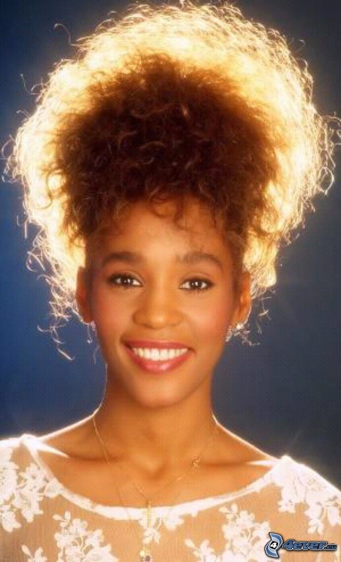 Whitney Houston, leende