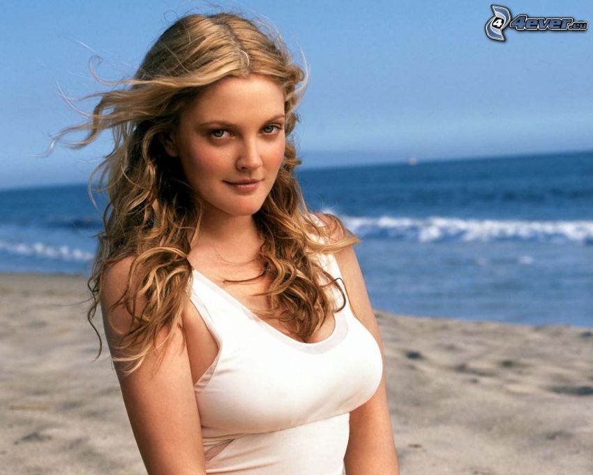 Drew Barrymore, kvinna på strand