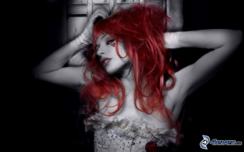 Emilie Autumn, rödhårig