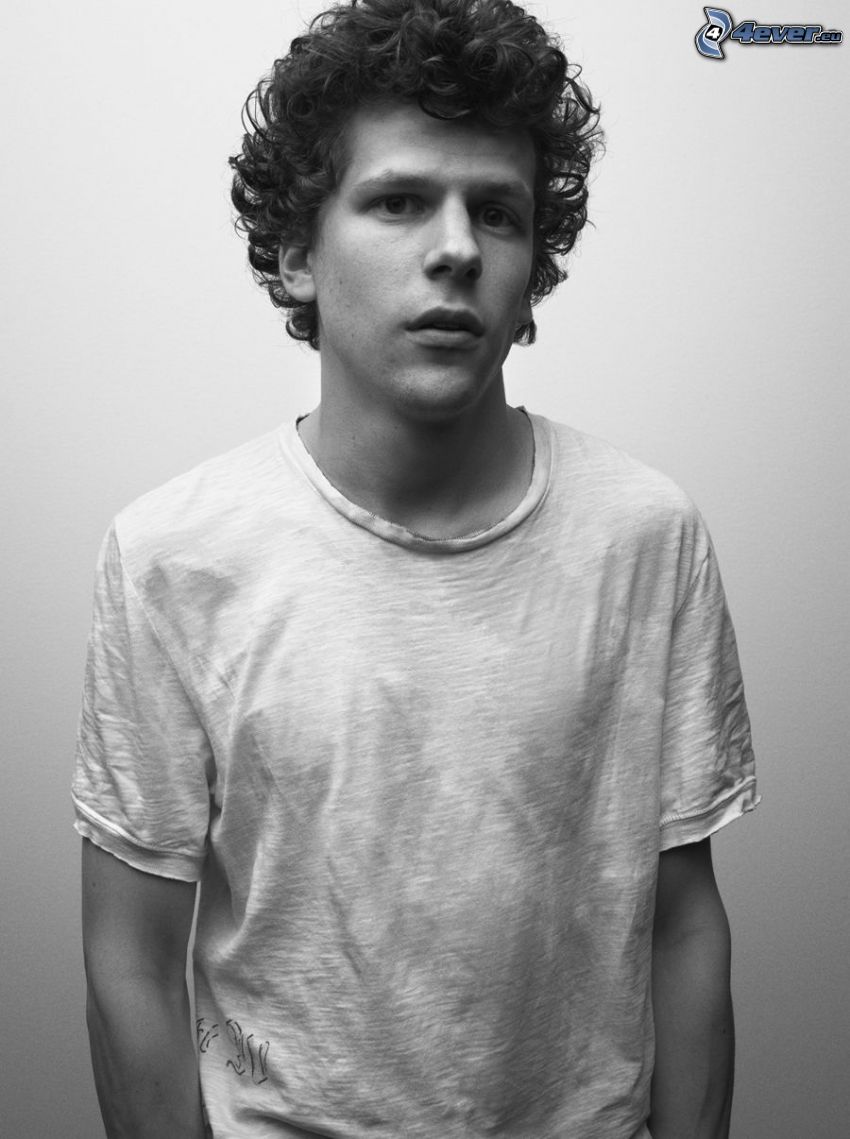 Jesse Eisenberg, svartvitt foto
